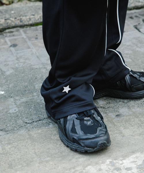 SENSE OF PLACE by URBAN RESEARCH（センスオブプレイスバイアーバンリサーチ）の「『別注』SHUHEI KOKI×SENSE OF PLACE　トラックパンツ（その他パンツ・メンズ・ブラック/ネイビー/ライトブルー・MEDIUM/LARGE）」の6枚目の写真