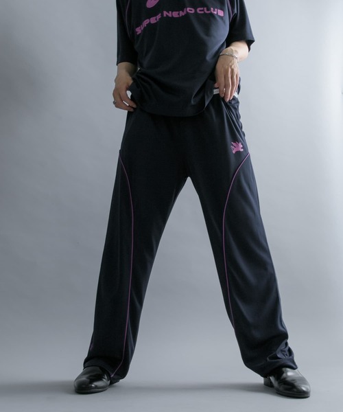 SENSE OF PLACE by URBAN RESEARCH（センスオブプレイスバイアーバンリサーチ）の「『別注』SHUHEI KOKI×SENSE OF PLACE　トラックパンツ（その他パンツ・メンズ・ブラック/ネイビー/ライトブルー・MEDIUM/LARGE）」の3枚目の写真