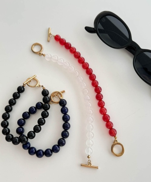 CANAL JEAN（キャナルジーン）の「diggity　ビーズブレスレット（ブレスレット・レディース・ネイビー/レッド/ブラック/クリア・ONE SIZE）」の5枚目の写真