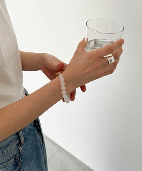 CANAL JEAN（キャナルジーン）の「diggity　ビーズブレスレット（ブレスレット・レディース・ネイビー/レッド/ブラック/クリア・ONE SIZE）」の6枚目の写真