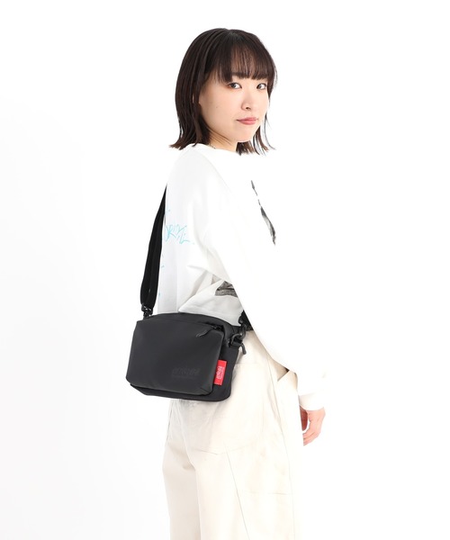 Manhattan Portage(マンハッタンポーテージ)の「Jogger Bag Dulon(ショルダーバッグ・メンズ・ブラック/ライトグレー・X-SMALL)」の11枚目の写真