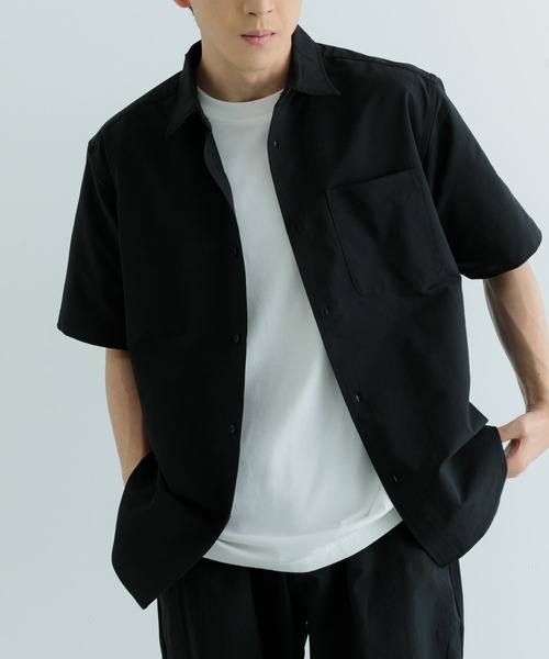 ITEMS URBANRESEARCH（アイテムズ アーバンリサーチ）の「二重織 半袖シャツ+パンツ 2セット（セットアップ・メンズ・ブラック/カーキ・MEDIUM/LARGE）」の11枚目の写真