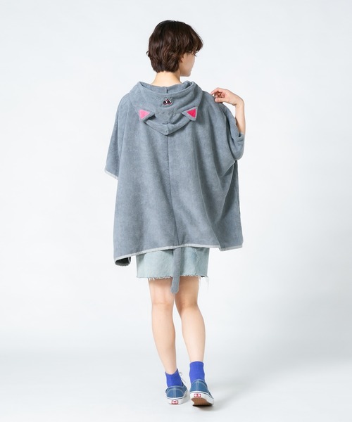 JEANS MATE（ジーンズメイト）の「【Hi Hey Hoooo/ハイヘイホー】なりきりアニマルポンチョ（ポンチョ・レディース・クリアブルー/チャコールグレー/オフホワイト・FREE）」の6枚目の写真