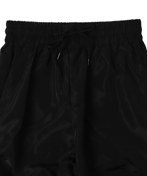 dispark(ディスパーク)の「DISPARK/ギャザーデザインナイロンパンツ(カーゴパンツ・レディース・ブラック・FREE)」の9枚目の写真