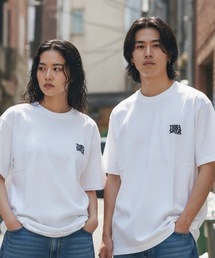 ANTI LOGO emb S/S T-SHIRTS/スラッシャーボックスシルエットワンポイント刺繍ブランドロゴ半袖Tシャツ