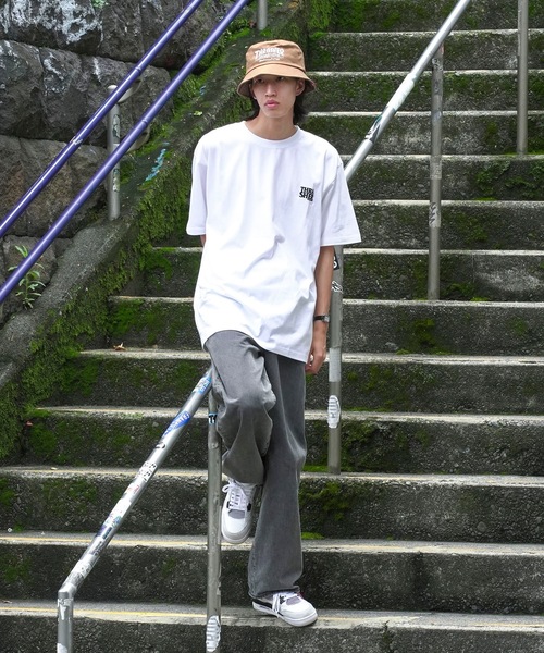 THRASHER(スラッシャー)の「ANTI LOGO emb S/S T-SHIRTS/スラッシャーボックスシルエットワンポイント刺繍ブランドロゴ半袖Tシャツ(Tシャツ/カットソー・メンズ・グレー/ネイビー/ブラック×グレー/ホワイト×ブラック・LARGE/MEDIUM/XX-LARGE/X-LARGE)」の8枚目の写真