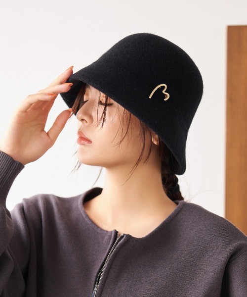 mysty woman（ミスティウーマン）の「ブローチ付きバケットハット 138269（ハット・レディース・ブラック/グレー/オフホワイト・FREE）」の3枚目の写真