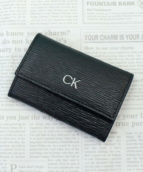 Calvin Klein(カルバン・クライン)の「CK ワンポイント6連フック レザーキーケース Key Case(キーケース/キーアクセサリー・メンズ・ブラック系2/ブラック系1/ブラック系3・F)」の4枚目の写真