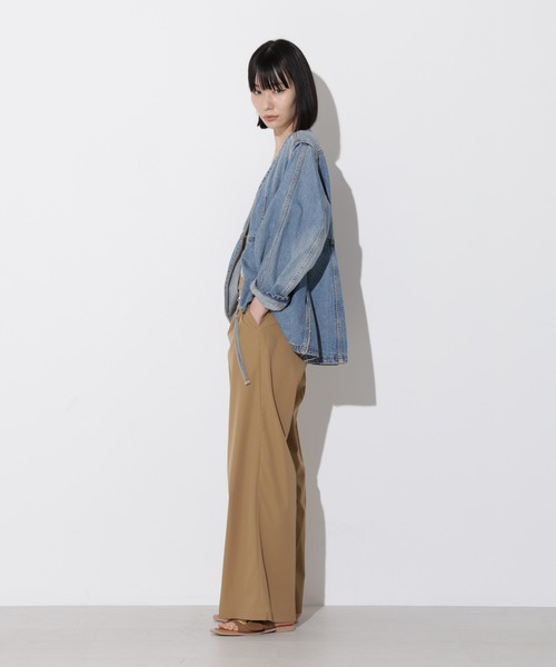 Apo(s)ture(アポスチャー)の「ARIA-007/撥水ツイルストレッチタックワイドパンツ(その他パンツ・レディース・ベージュ/ネイビー/グリーン/ブラック・XS/S/M/L/XL)」の7枚目の写真