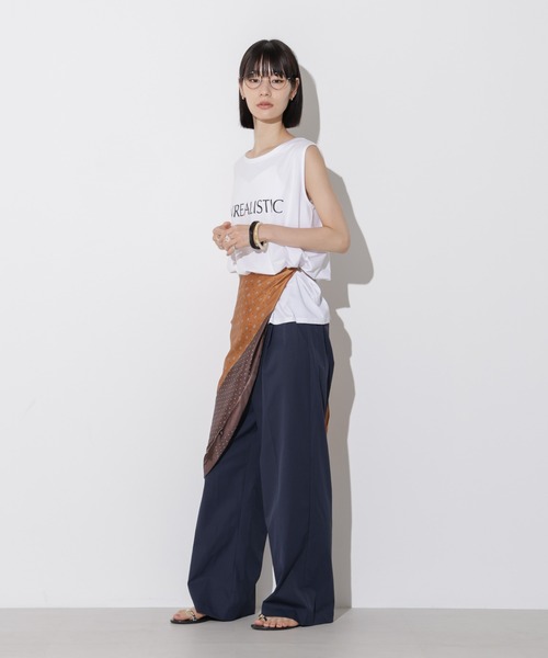 Apo(s)ture(アポスチャー)の「ARIA-007/撥水ツイルストレッチタックワイドパンツ(その他パンツ・レディース・ベージュ/ネイビー/グリーン/ブラック・XS/S/M/L/XL)」の22枚目の写真