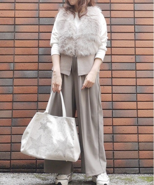 KATHARINE ROSS（キャサリンロス）の「【KATHARINE ROSS】ファーコンビニットベスト（ベスト・レディース・ベージュ/グレー・MEDIUM）」の5枚目の写真