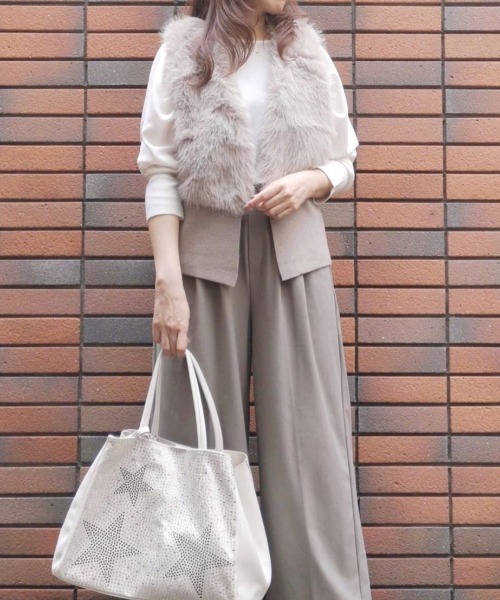 KATHARINE ROSS（キャサリンロス）の「【KATHARINE ROSS】ファーコンビニットベスト（ベスト・レディース・ベージュ/グレー・MEDIUM）」の6枚目の写真