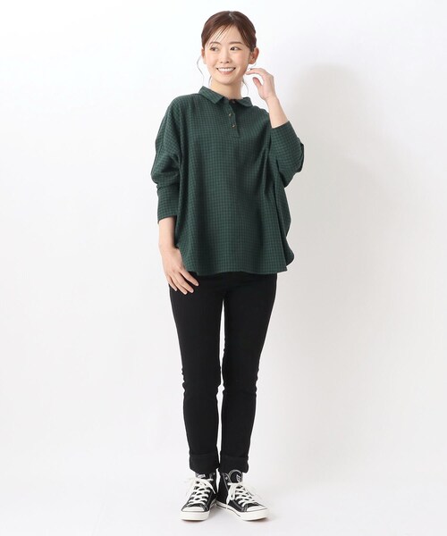 one'sterrace(ワンズテラス)の「ドルマン風 ゆったりブラウス(シャツ/ブラウス・レディース・アイボリー系8/グリーン系その他6/ネイビー系5・02)」の15枚目の写真
