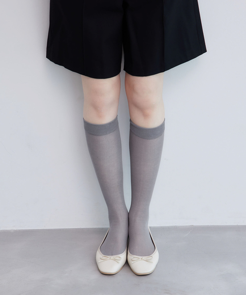 ROPE' PICNIC（ロペピクニック）の「シアーハイソックス（ソックス/靴下・レディース・ライトグレー/オフホワイト/ブラック・FREE）」の6枚目の写真