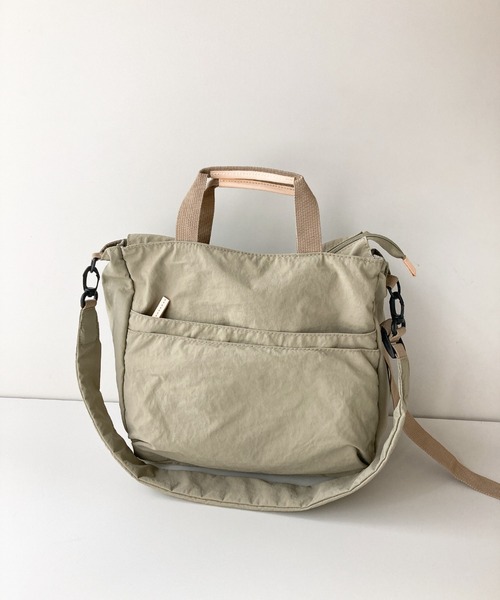 EARTH MADE（アースメイド）の「10POCKET INSIDE PRINT 2WAY TOTE（ボストンバッグ・レディース・ブラック/カーキ/ブルー/ダークグレー/サンドベージュ/ライトベージュ/ライトグレー/ダークブルー/ライトパープル/ブラウン/ダークネイビー/キャメル・FREE）」の8枚目の写真