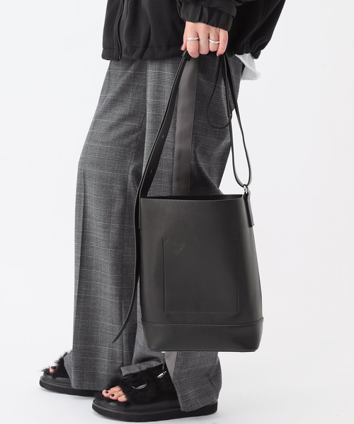 ＆MyuQ（アンドミューク）の「【&MyuQ/アンドミューク】バケットトートバッグ（トートバッグ・レディース・ブラック・FREE）」の11枚目の写真