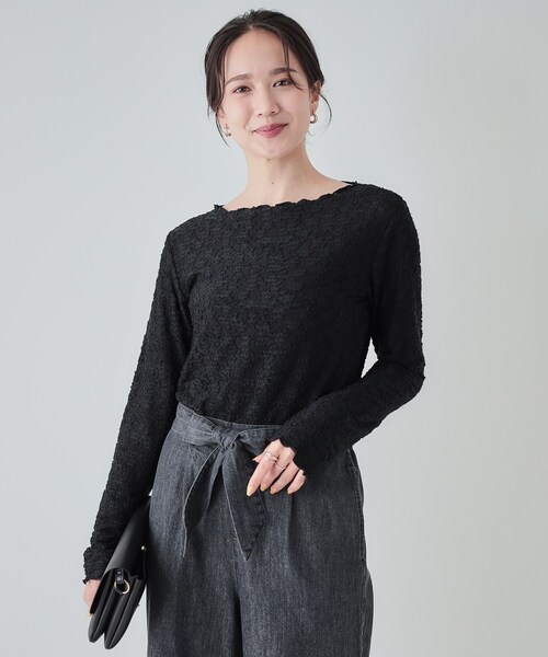 Cutie Blonde(キューティーブロンド)の「レイヤードコーデに 程よいシアー感 花柄メロウトップス(Tシャツ/カットソー・レディース・アイボリー/ブラック/ベビーピンク・02/03/04)」の8枚目の写真