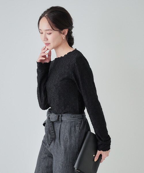 Cutie Blonde(キューティーブロンド)の「レイヤードコーデに 程よいシアー感 花柄メロウトップス(Tシャツ/カットソー・レディース・アイボリー/ブラック/ベビーピンク・02/03/04)」の9枚目の写真