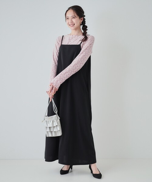 Cutie Blonde(キューティーブロンド)の「レイヤードコーデに 程よいシアー感 花柄メロウトップス(Tシャツ/カットソー・レディース・アイボリー/ブラック/ベビーピンク・02/03/04)」の14枚目の写真