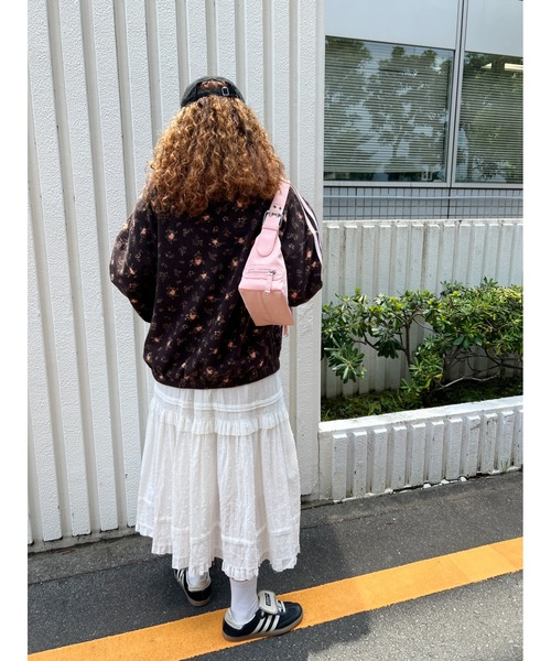 WC(ダブル シー)の「リトルフラワー2ラインフリースジャケット(ブルゾン・レディース・ブラウン/ネイビー・FREE)」の7枚目の写真