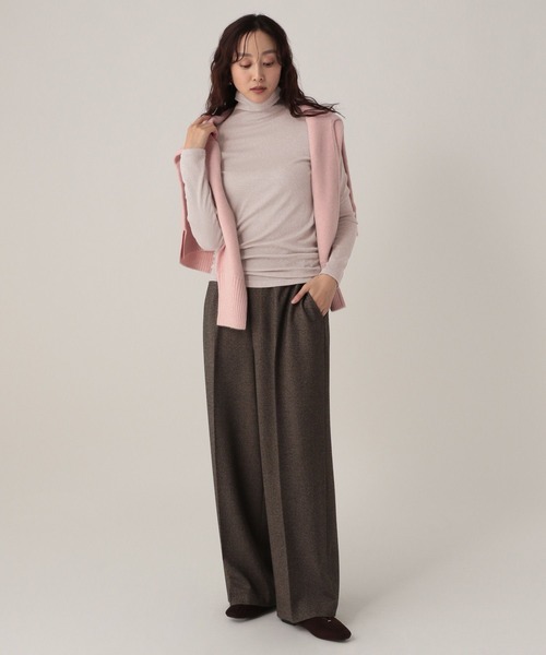 Elura（エルーラ）の「ラメタートルトップス インナー/139374（Tシャツ/カットソー・レディース・ベージュ/ホワイト/ライトグレー/ブラック・MEDIUM/LARGE）」の15枚目の写真