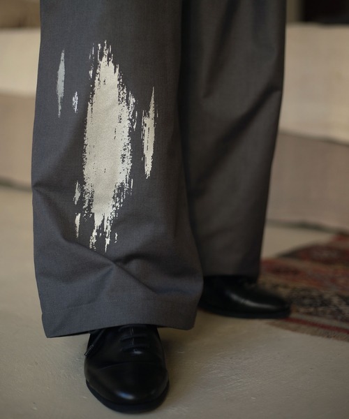 epnok（エプノック）の「箔プリントスラックス（スラックス・メンズ・チャコールグレー/ブラック・MEDIUM/LARGE/SMALL）」の13枚目の写真