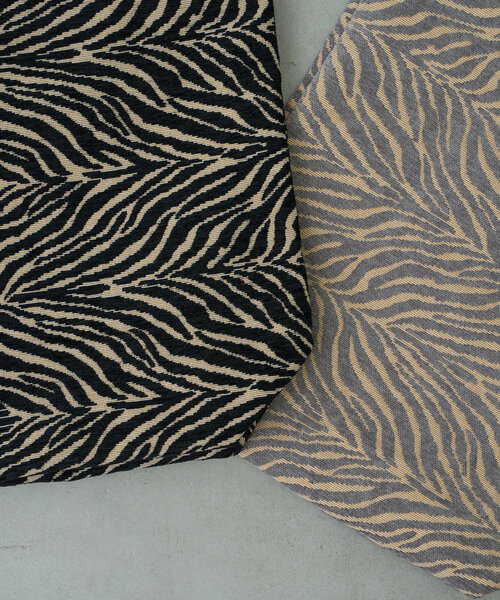 Actually（アクチュアリー）の「アニマルモールジャガードトートバッグ（トートバッグ・メンズ・グレー/ブラック・0）」の6枚目の写真