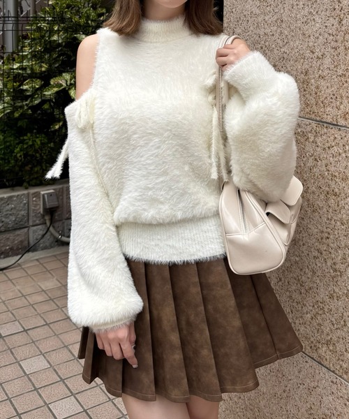 clear（クリア）の「肩アキリボンフェザーニットトップス [大人 フェミニン 上品]≪再入荷≫（ニット/セーター・レディース・サックスブルー/ブラック/アイボリー/グレイッシュベージュ/ピンク・F）」の2枚目の写真