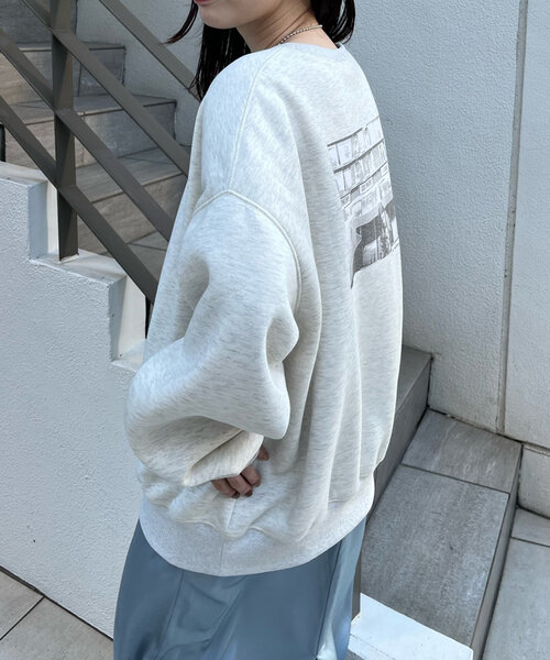 mline（エムライン）の「[mline]PHOTOビッグスウェット（スウェット・レディース・グレー/オフホワイト/ネイビー・FREE）」の9枚目の写真