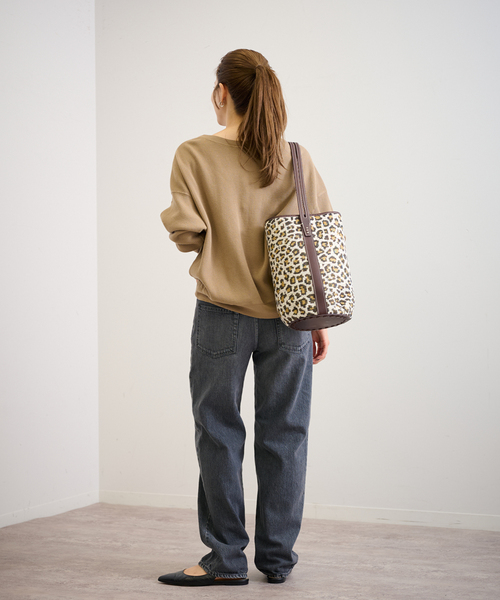 FRAMeWORK（フレームワーク）の「A VACATION/アヴァケーション 別注