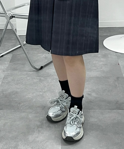 MEMECLE（メメクル）の「【 MEMECLE / メメクル 】シルバーメッシュ 厚底 カジュアルスニーカー（スニーカー・レディース・レッド/シルバー・L/M/S）」の6枚目の写真