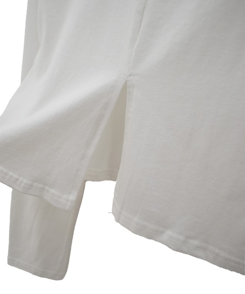 Reurie'（レウリィ）の「【ZOZO限定】バックスリットロングTシャツ／long sleeve back slit top 長袖 クルーネック カットオフ シンプル ベーシック カジュアル（Tシャツ/カットソー・レディース・ホワイト/ブラック・FREE）」の4枚目の写真