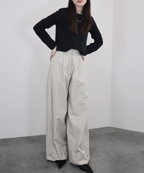 Reurie'（レウリィ）の「【ZOZO限定】バックスリットロングTシャツ／long sleeve back slit top 長袖 クルーネック カットオフ シンプル ベーシック カジュアル（Tシャツ/カットソー・レディース・ホワイト/ブラック・FREE）」の11枚目の写真