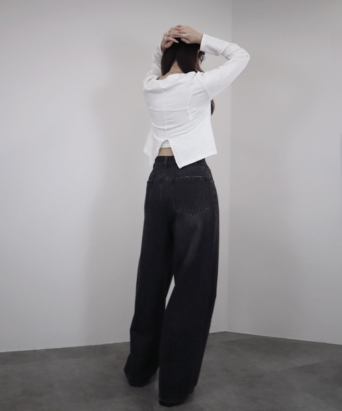 Reurie'（レウリィ）の「【ZOZO限定】バックスリットロングTシャツ／long sleeve back slit top 長袖 クルーネック カットオフ シンプル ベーシック カジュアル（Tシャツ/カットソー・レディース・ホワイト/ブラック・FREE）」の16枚目の写真