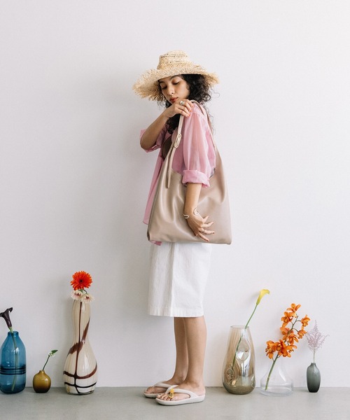 BEAURE ヴュレ カウレザー BIG トライアングル トート（トートバッグ