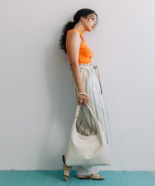 BEAURE ヴュレ カウレザー BIG トライアングル トート（トートバッグ