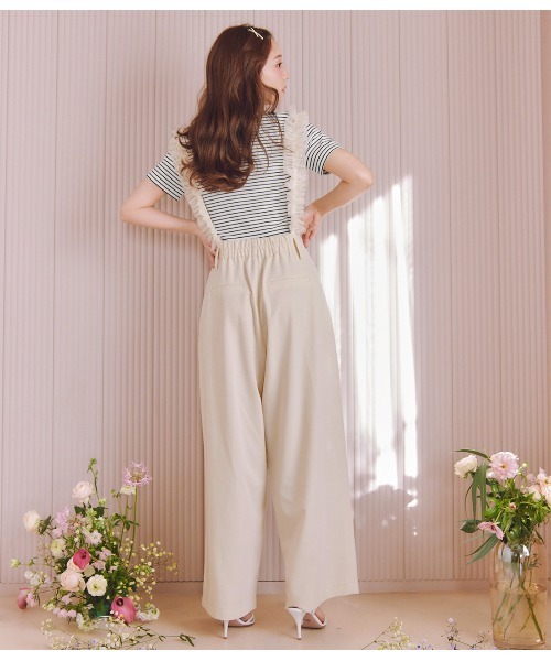 PEACH JOHN（ピーチジョン）の「フリルサスペンダー付きタックパンツ（その他パンツ・レディース・ブラウン/アイボリー・SMALL/MEDIUM）」の5枚目の写真