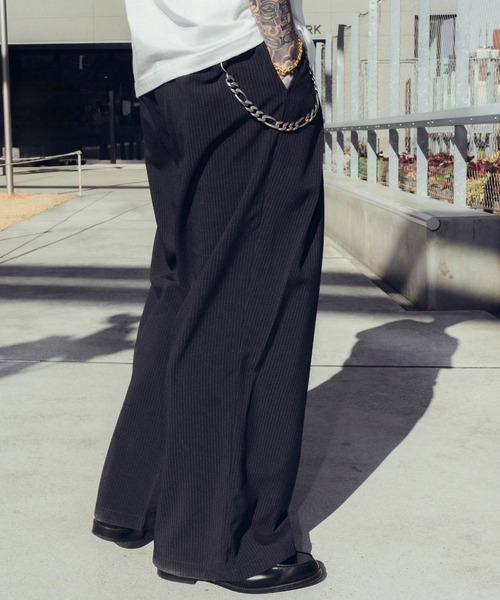 Subciety(サブサエティ)の「Cross tuck slacks(スラックス・メンズ・ブラック/ネイビー・X-LARGE/LARGE/MEDIUM/SMALL)」の10枚目の写真
