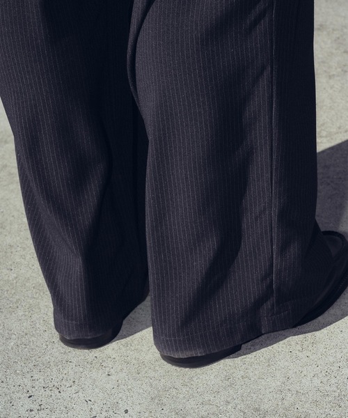 Subciety(サブサエティ)の「Cross tuck slacks(スラックス・メンズ・ブラック/ネイビー・X-LARGE/LARGE/MEDIUM/SMALL)」の15枚目の写真