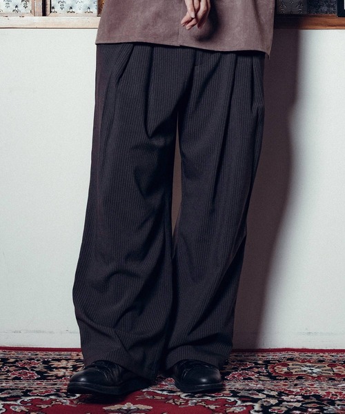 Cross tuck slacks（スラックス）｜Subciety（サブサエティ）の