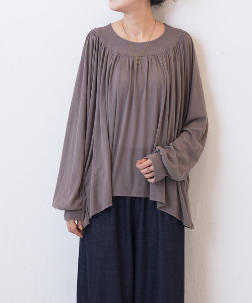 新品タグ付き　ビアズリー　BEARDSLEY シアーギャザーカットソー 黒 セール】シアーギャザーカットソー（Tシャツ/カットソー