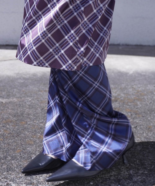G.V.G.V.(ジーヴィージーヴィー)の「PLAID SATIN PICOT PANTS(その他パンツ・レディース・バーガンディー/ネイビー・36)」の20枚目の写真
