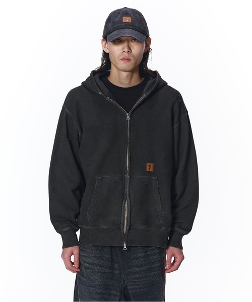 JIEDA(ジエダ)の「DAMAGE PATCH ZIP HOODIE(パーカー・メンズ・ブラック/ブラウン・1/2)」の2枚目の写真