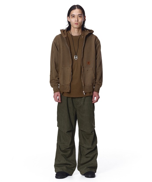 JIEDA(ジエダ)の「DAMAGE PATCH ZIP HOODIE(パーカー・メンズ・ブラック/ブラウン・1/2)」の3枚目の写真