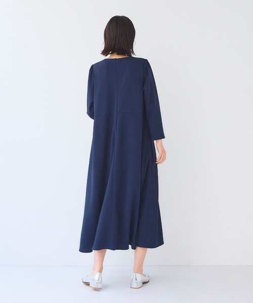 CROSS FUNCTION(クロスファンクション)の「《シワになりにくい》サマ美え ジョーゼットワンピース【CF/クロスファンクション】(ワンピース・レディース・ライトベージュ/ネイビー/ブラック・L/M)」の10枚目の写真
