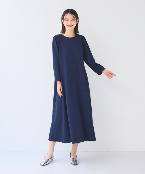CROSS FUNCTION(クロスファンクション)の「《シワになりにくい》サマ美え ジョーゼットワンピース【CF/クロスファンクション】(ワンピース・レディース・ライトベージュ/ネイビー/ブラック・L/M)」の4枚目の写真