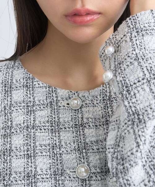 earth music&ecology（アースミュージックアンドエコロジー）の「カットツイードショートジャケット（ノーカラージャケット・レディース・アイボリー/ピンクベージュ・FREE）」の21枚目の写真