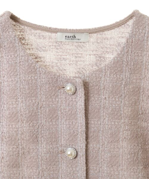 earth music&ecology（アースミュージックアンドエコロジー）の「カットツイードショートジャケット（ノーカラージャケット・レディース・アイボリー/ピンクベージュ・FREE）」の18枚目の写真