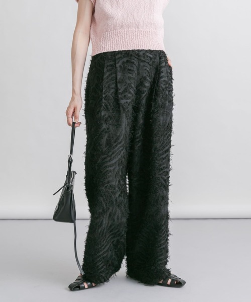 KBF（ケイビーエフ）の「フリンジイージーパンツ（その他パンツ・レディース・ブラック/アイボリー・ONE）」の2枚目の写真