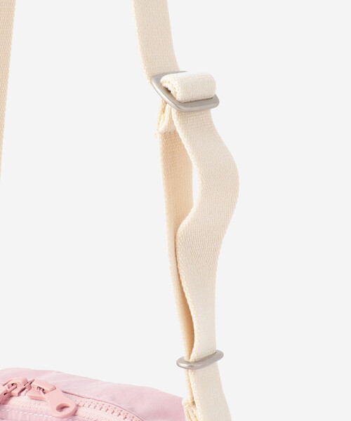 amiacalva（アミアカルヴァ）の「AMIACALVA | シュリンクナイロン ショルダーバッグ（ショルダーバッグ・レディース・ピンク・ONE）」の5枚目の写真